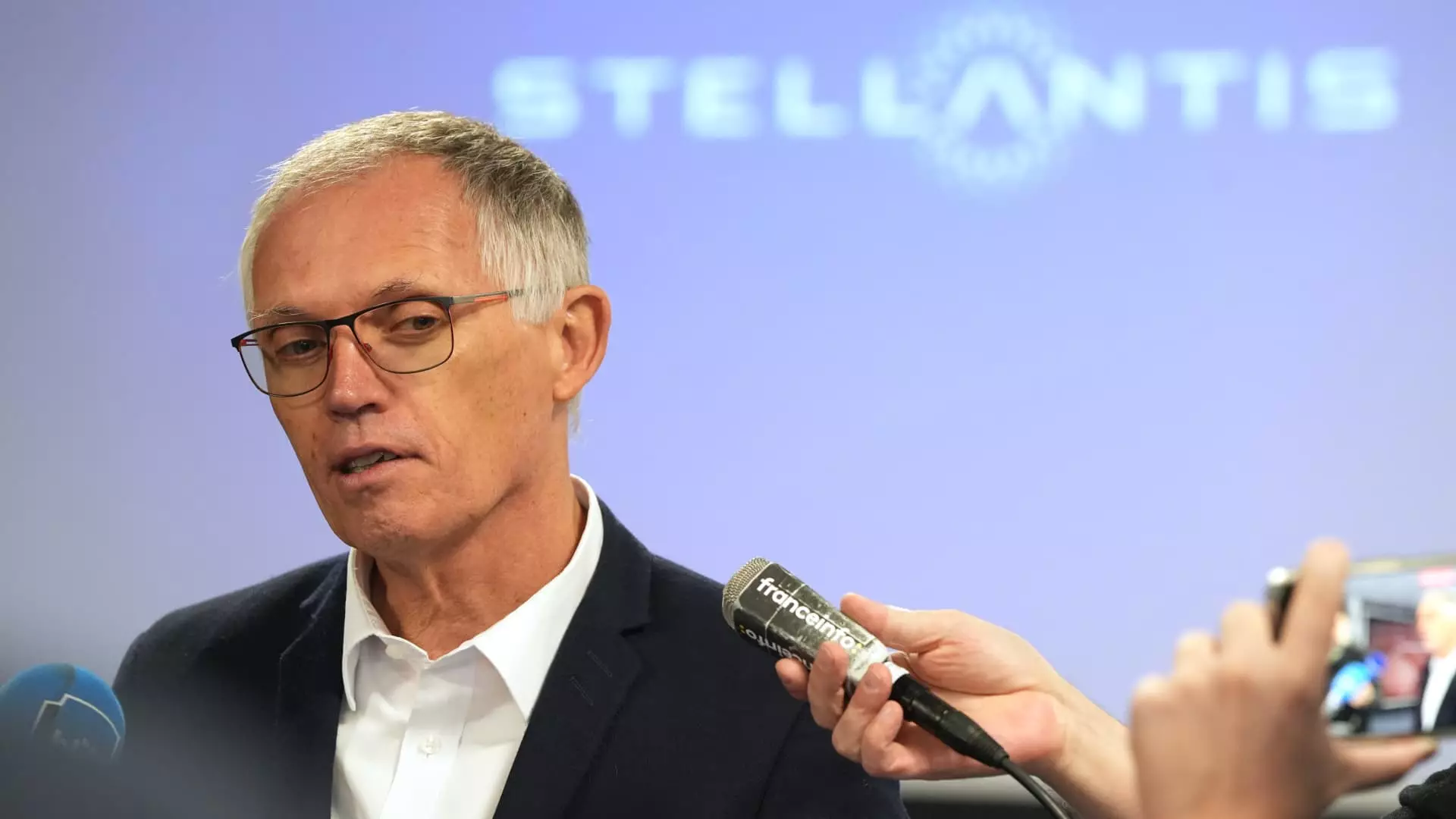 Leadership Turmoil at Stellantis: The Resignation of Carlos Tavares