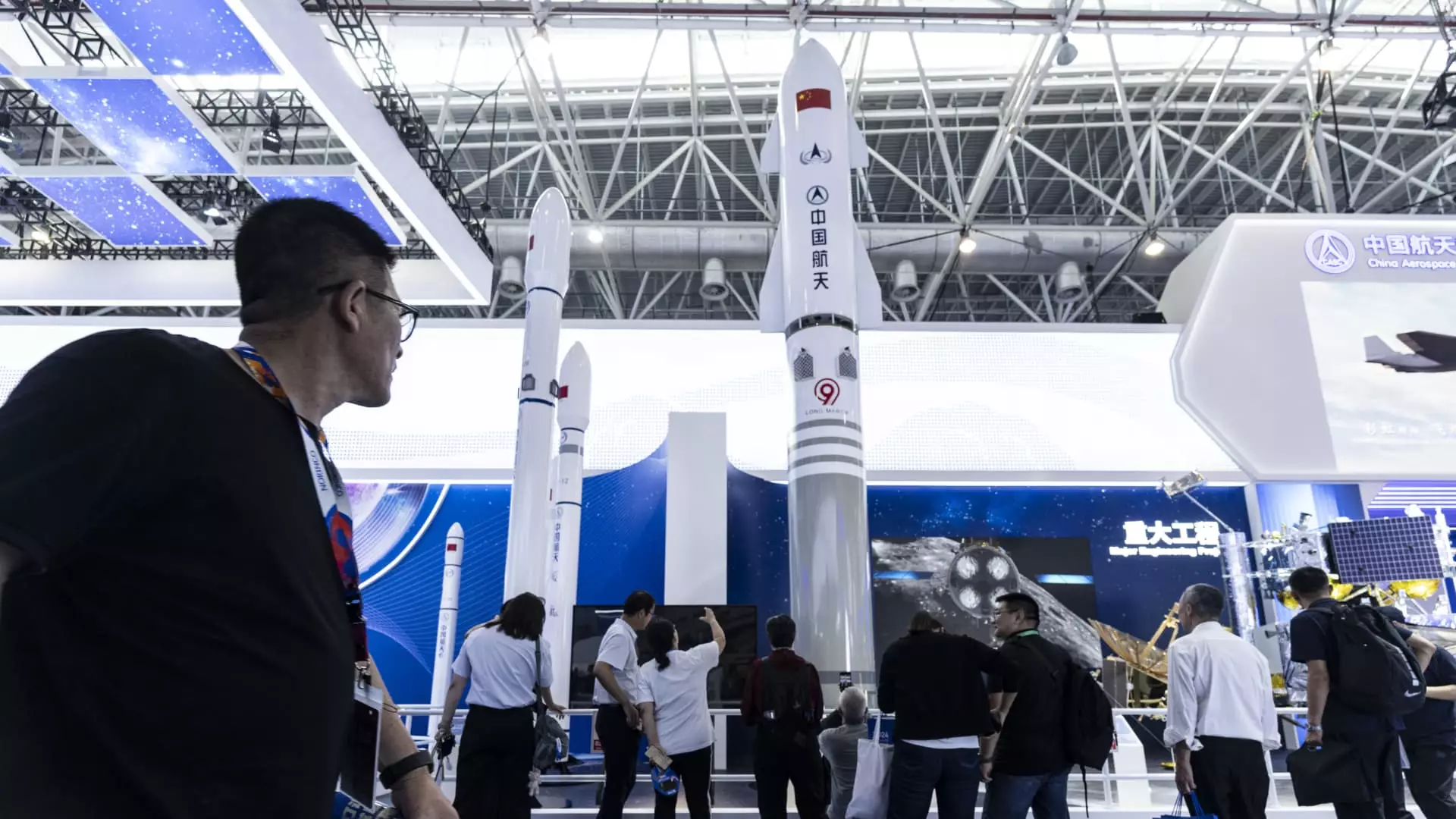 The Race for the Skies: Analyzing China’s Quest to Compete with SpaceX’s Starlink