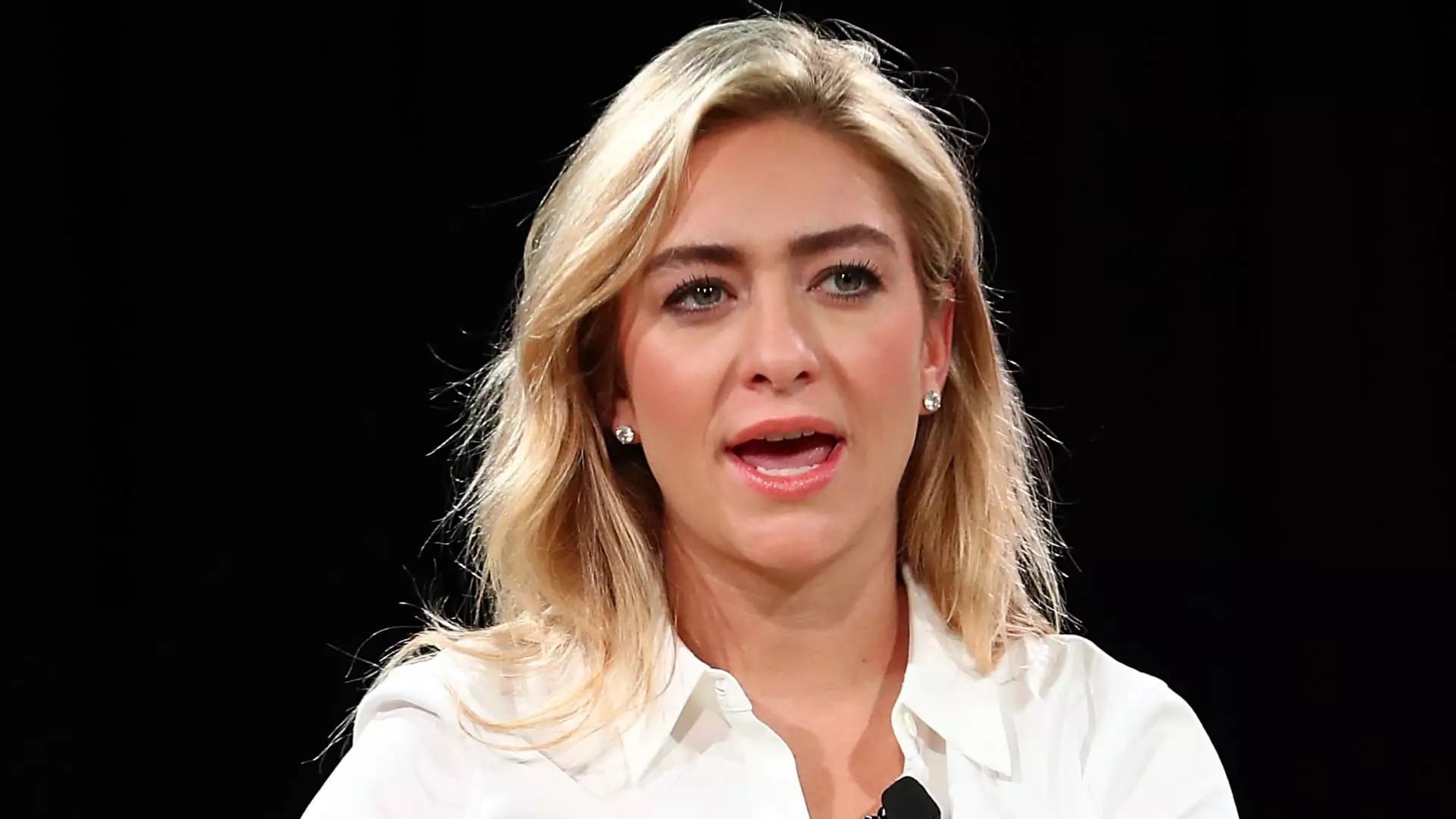 Leadership Changes at Bumble: Whitney Wolfe Herd Returns as CEO