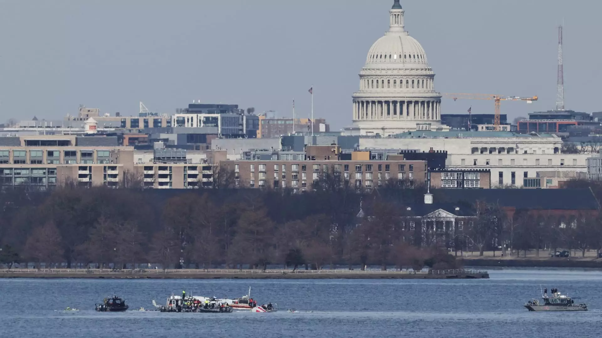 Tragedy Over the Potomac: Analyzing the Collision of an Army Black Hawk and American Airlines Flight 5342