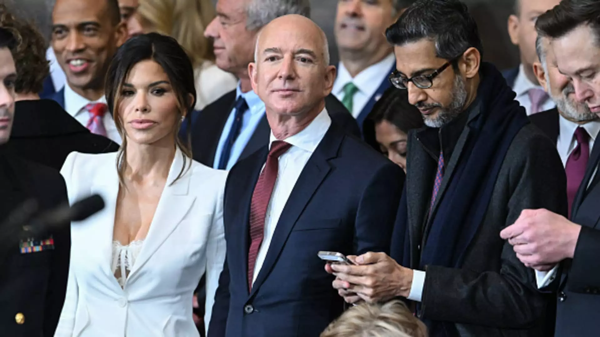 Jeff Bezos: A New Editorial Direction at The Washington Post Raises Controversy