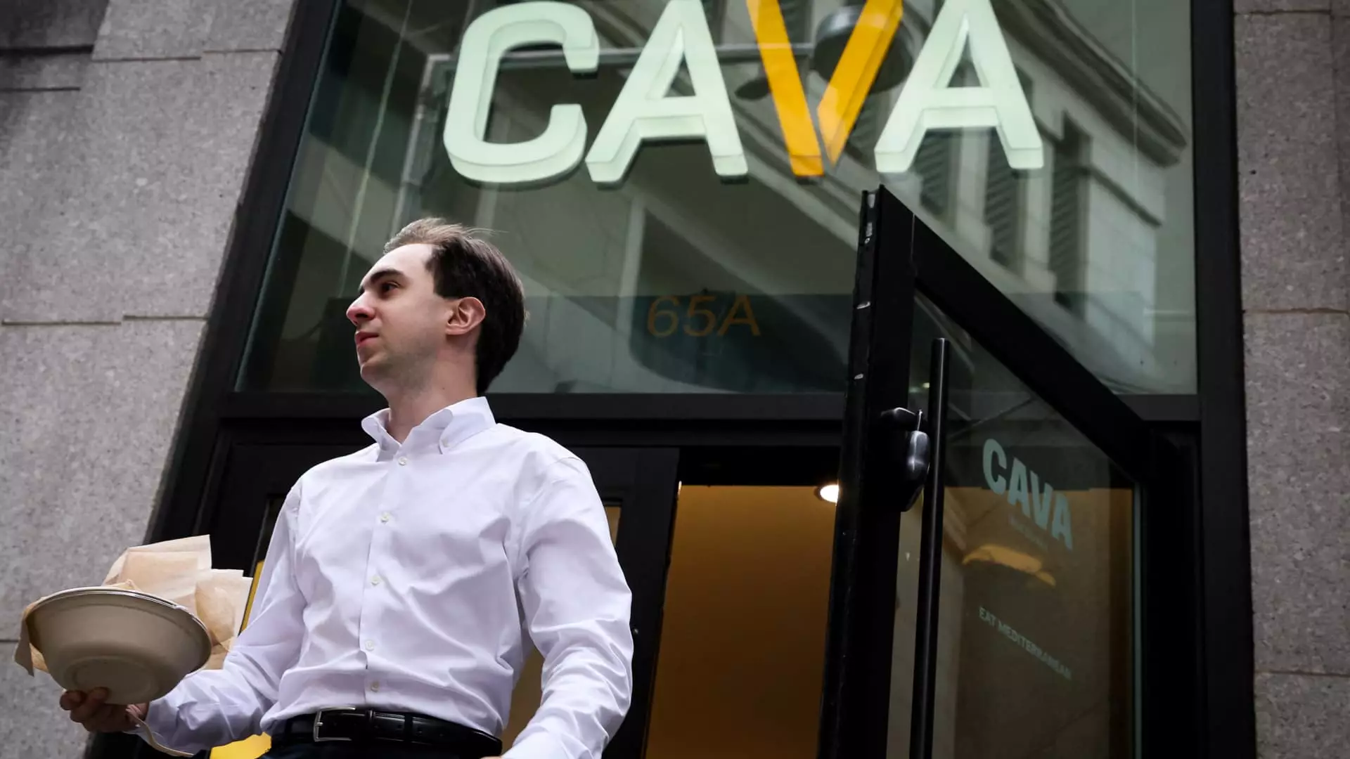 10 Reasons Cava’s Unstoppable Growth Defies Restaurant Trends