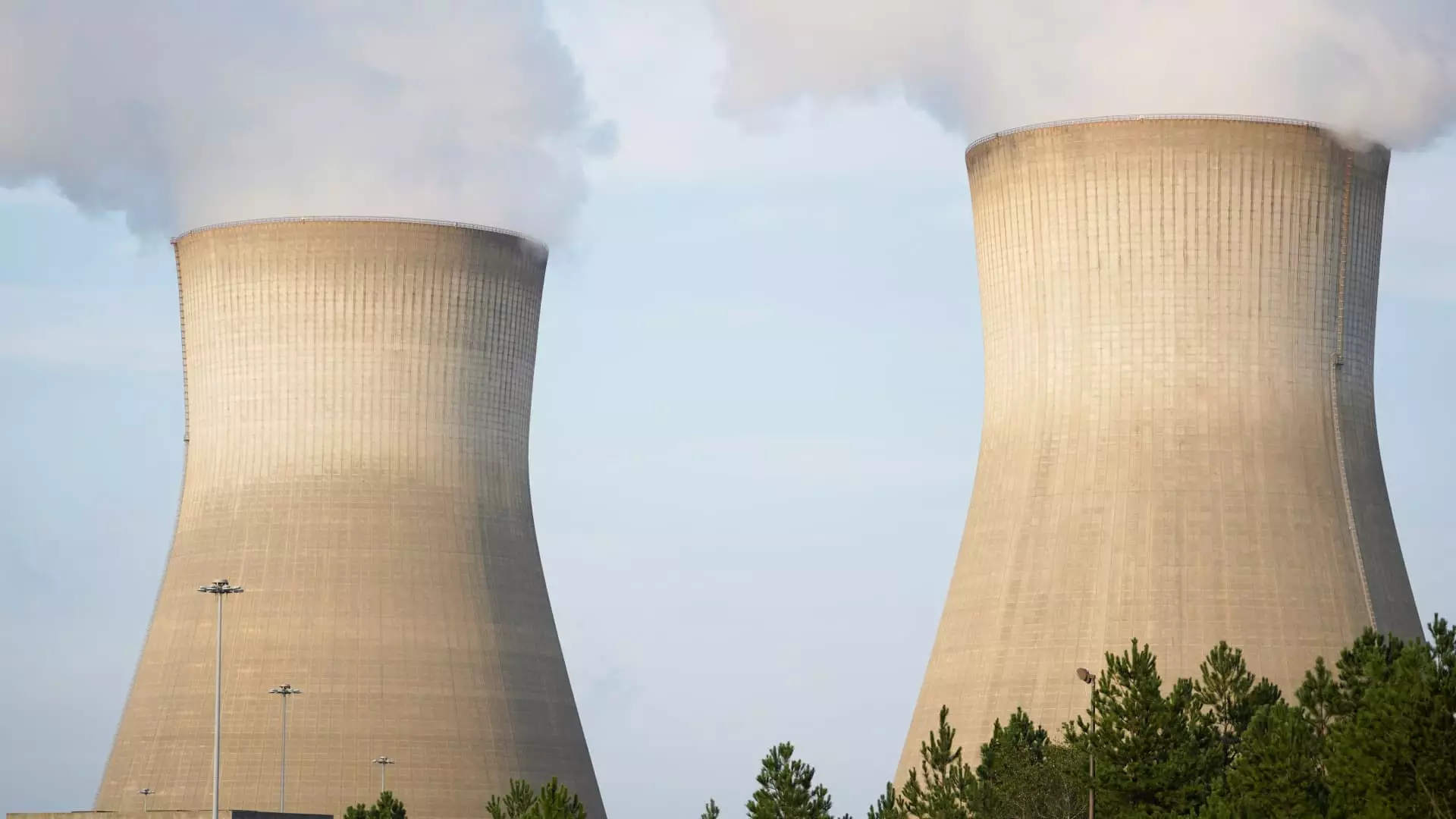 Nuclear Surge: 4 Key Reasons Why Trump’s Orders Could Transform Energy Markets