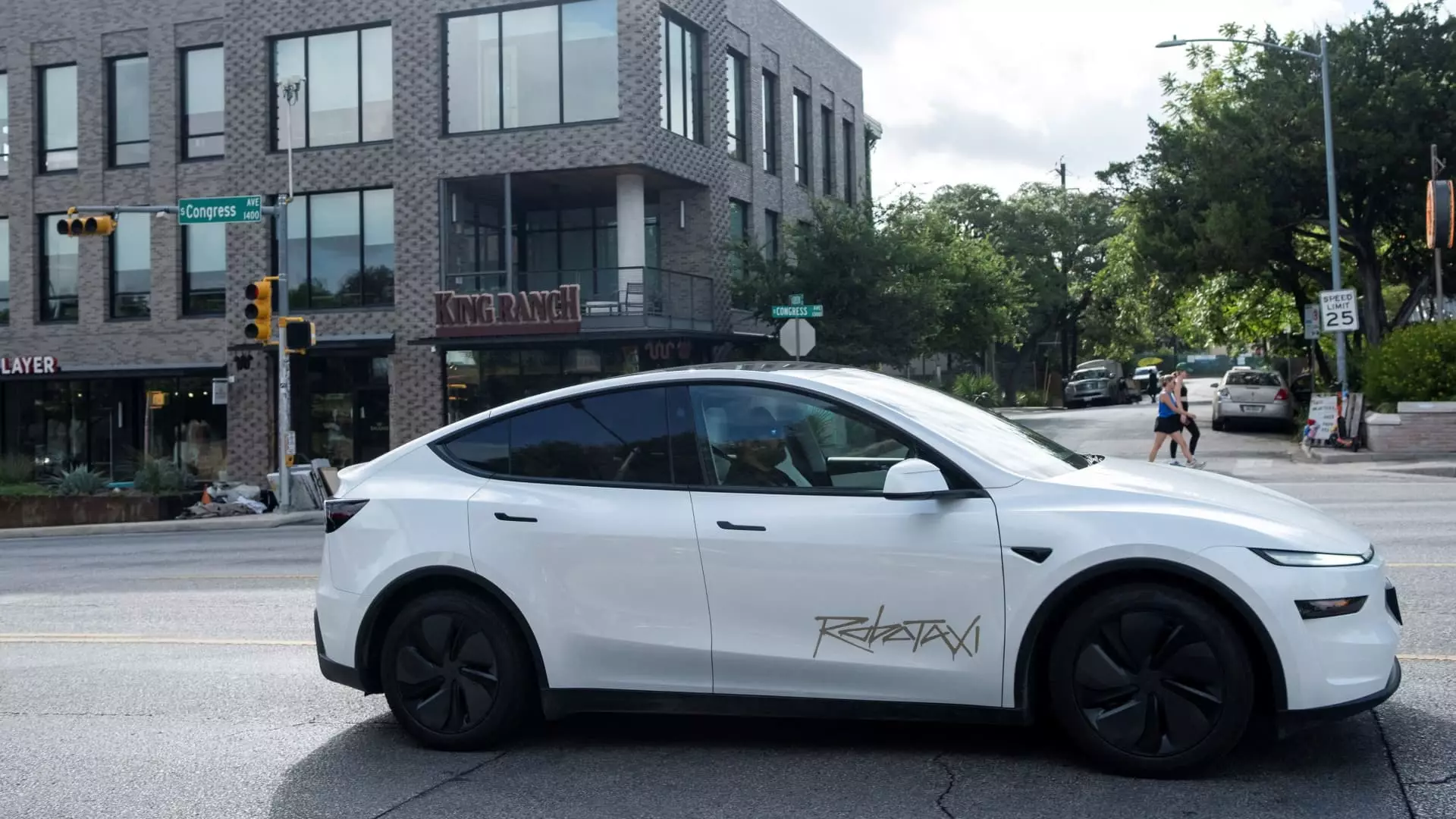 5 Reasons Tesla’s Robotaxi Rollout is an Epic Oversight