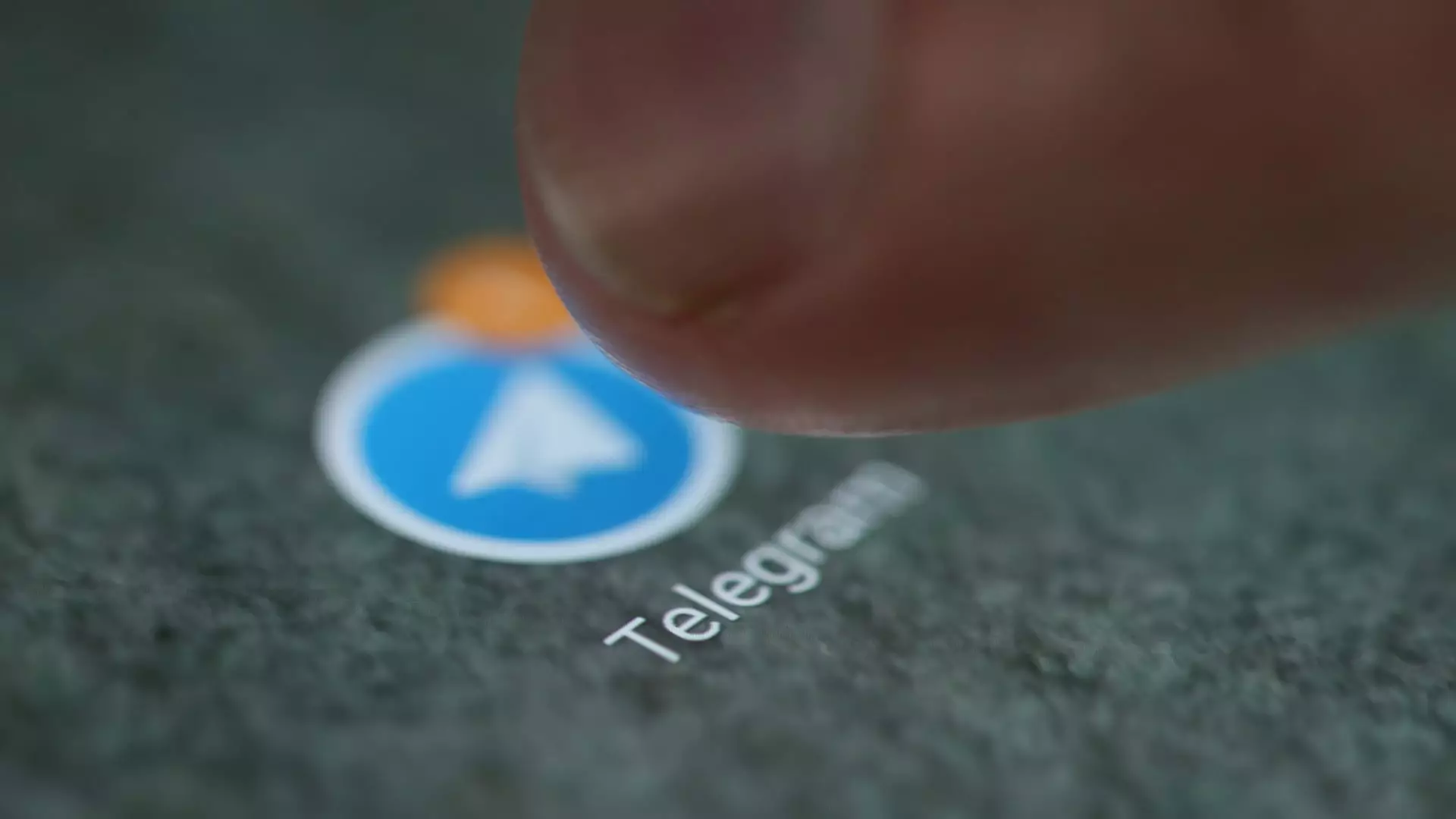 Transforming Messaging: How Telegram’s Bold Cryptocurrency Move Challenges U.S. Fintech Dominance