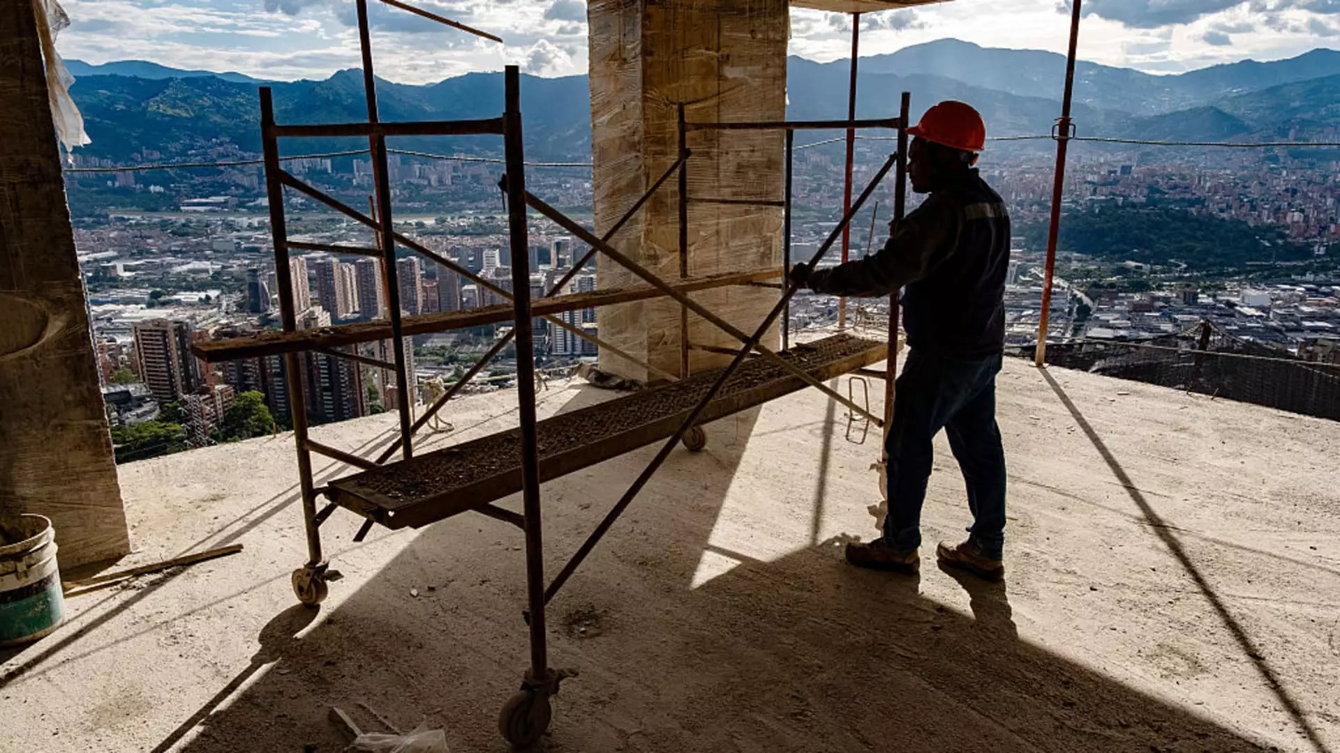 Revolutionizing Construction: The Urgent Need for Digital Transformation in a $1 Trillion Waste Crisis